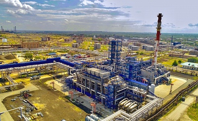 Orsk Refinery. A bird's eye view of the hydrocracking unit